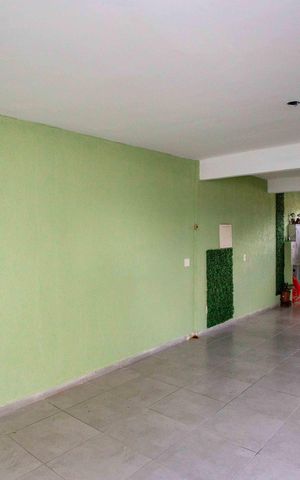 Casa à venda com 177m², 6 quartos e 3 vagasGaragem