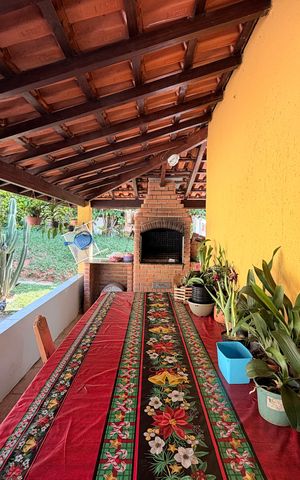 Casa à venda com 2802m², 10 quartos e 7 vagasChurrasqueira/Quintal/lavanderia - Casa 1