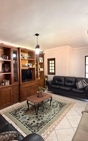 Casa à venda com 2802m², 10 quartos e 7 vagasSala - Casa 1
