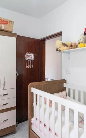Casa à venda com 578m², 5 quartos e 3 vagas Casa à venda com 578m², 5 quartos e 3 vagasQuarto