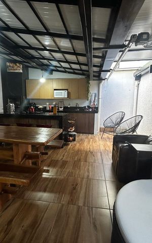 Casa à venda com 202m², 3 quartos e 2 vagas Casa à venda com 202m², 3 quartos e 2 vagasÁrea gourmet