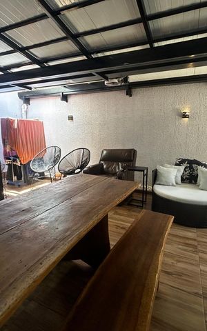 Casa à venda com 202m², 3 quartos e 2 vagas Casa à venda com 202m², 3 quartos e 2 vagasÁrea gourmet
