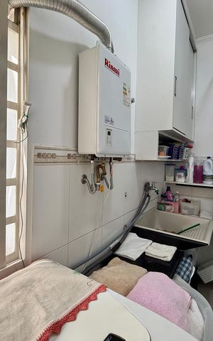 Casa à venda com 220m², 3 quartos e 4 vagas Casa à venda com 220m², 3 quartos e 4 vagasÁrea de Serviço