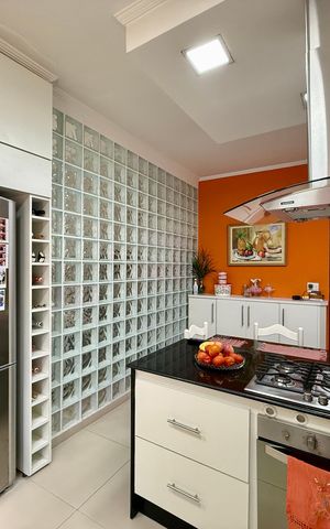 Casa à venda com 220m², 3 quartos e 4 vagas Casa à venda com 220m², 3 quartos e 4 vagasCozinha