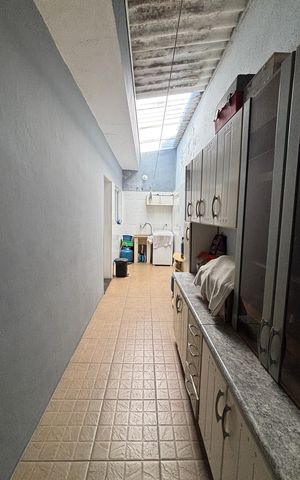 Casa à venda com 148m², 2 quartos e 6 vagasÁrea de Serviço