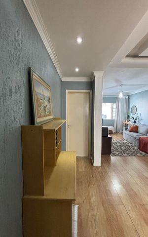 Casa à venda com 148m², 2 quartos e 6 vagasCorredor