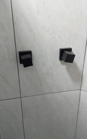 Apartamento à venda com 75m², 2 quartos e 1 vaga Apartamento à venda com 75m², 2 quartos e 1 vagaBanheiro