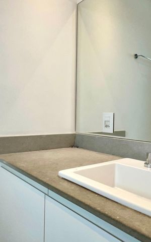 Apartamento à venda com 82m², 2 quartos e 2 vagas Apartamento à venda com 82m², 2 quartos e 2 vagasBanheiro da Suíte