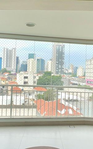 Apartamento à venda com 82m², 2 quartos e 2 vagas Apartamento à venda com 82m², 2 quartos e 2 vagasVaranda