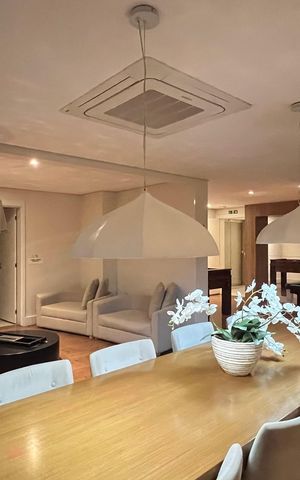 Apartamento à venda com 82m², 2 quartos e 2 vagas Apartamento à venda com 82m², 2 quartos e 2 vagasEnoteca