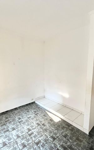 Casa à venda com 170m², 2 quartos e 1 vaga Casa à venda com 170m², 2 quartos e 1 vagaQuarto 1