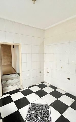 Casa à venda com 170m², 2 quartos e 1 vaga Casa à venda com 170m², 2 quartos e 1 vagaCozinha