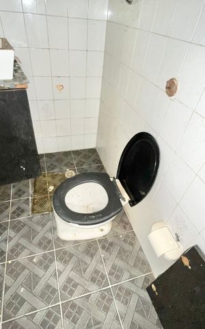 Casa à venda com 170m², 2 quartos e 1 vaga Casa à venda com 170m², 2 quartos e 1 vagaBanheiro 2