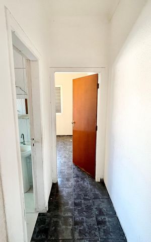 Casa à venda com 170m², 2 quartos e 1 vaga Casa à venda com 170m², 2 quartos e 1 vagaCorredor