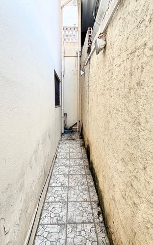 Casa à venda com 170m², 2 quartos e 1 vaga Casa à venda com 170m², 2 quartos e 1 vagaÁrea externa