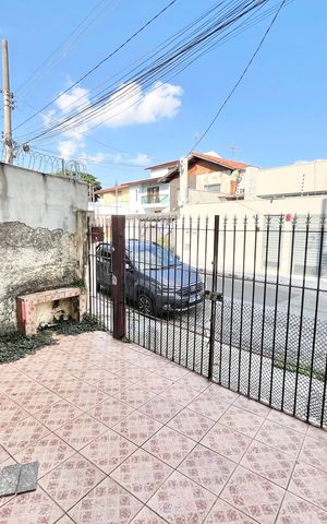 Casa à venda com 170m², 2 quartos e 1 vaga Casa à venda com 170m², 2 quartos e 1 vagaGaragem