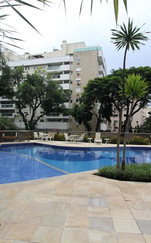 Apartamento à venda com 148m², 2 quartos e 2 vagasPiscina