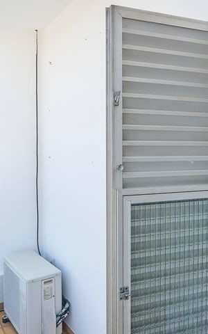 Casa à venda com 340m², 3 quartos e 2 vagasVaranda da suíte