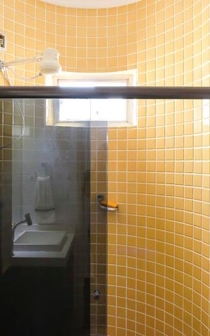 Casa à venda com 340m², 3 quartos e 2 vagasBanheiro