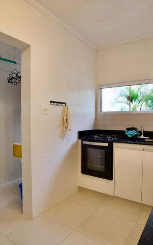 Apartamento à venda com 106m², 3 quartos e sem vaga Apartamento à venda com 106m², 3 quartos e sem vagaCozinha