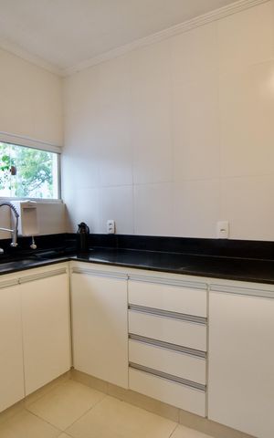 Apartamento à venda com 106m², 3 quartos e sem vaga Apartamento à venda com 106m², 3 quartos e sem vagaCozinha