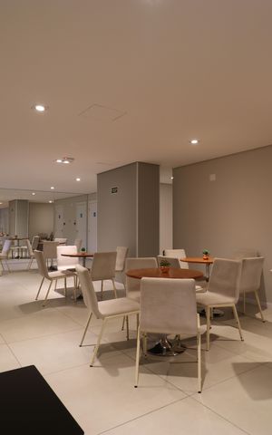 Apartamento à venda com 42m², 2 quartos e sem vagaÁrea comum - Salão de festas