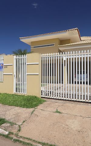 Casa à venda com 163m², 3 quartos e 4 vagasFachada