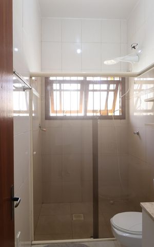 Casa à venda com 163m², 3 quartos e 4 vagasBanheiro