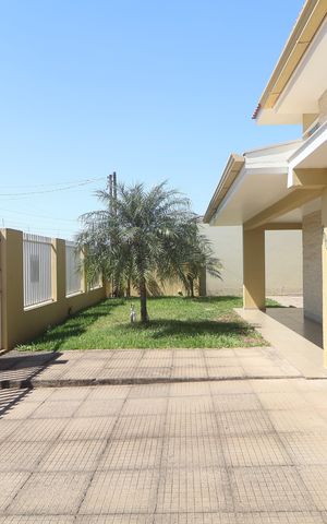 Casa à venda com 163m², 3 quartos e 4 vagasÁrea externa