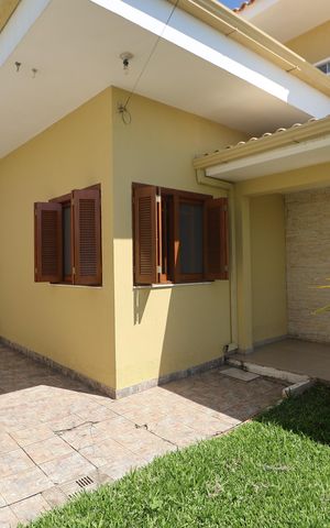 Casa à venda com 163m², 3 quartos e 4 vagasÁrea externa
