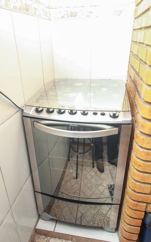 Apartamento à venda com 180m², 3 quartos e 2 vagas Apartamento à venda com 180m², 3 quartos e 2 vagasÁrea gourmet