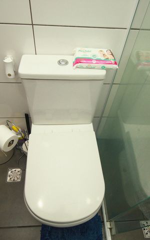 Apartamento à venda com 180m², 3 quartos e 2 vagas Apartamento à venda com 180m², 3 quartos e 2 vagasBanheiro Social