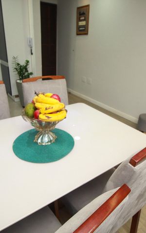 Apartamento à venda com 180m², 3 quartos e 2 vagas Apartamento à venda com 180m², 3 quartos e 2 vagasSala de Jantar