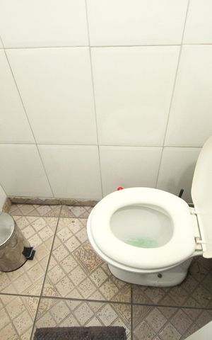 Apartamento à venda com 180m², 3 quartos e 2 vagas Apartamento à venda com 180m², 3 quartos e 2 vagasLavabo