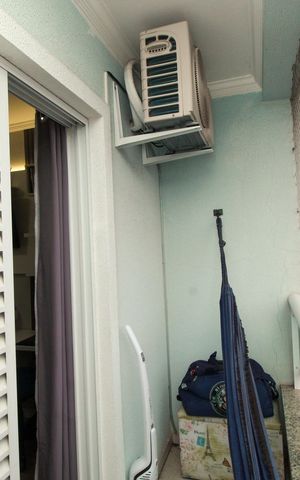 Apartamento à venda com 180m², 3 quartos e 2 vagas Apartamento à venda com 180m², 3 quartos e 2 vagasVaranda da Suíte