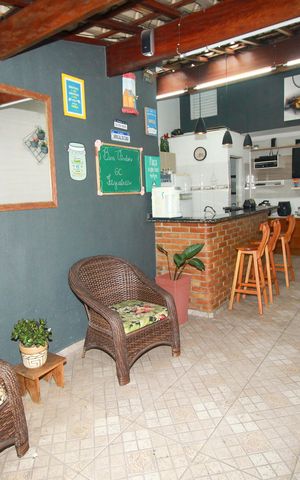 Apartamento à venda com 180m², 3 quartos e 2 vagas Apartamento à venda com 180m², 3 quartos e 2 vagasÁrea gourmet