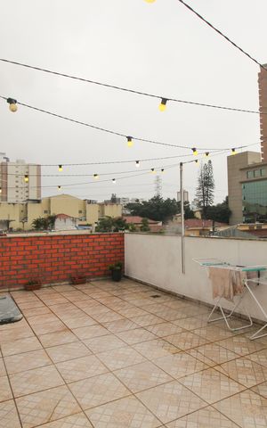 Apartamento à venda com 180m², 3 quartos e 2 vagas Apartamento à venda com 180m², 3 quartos e 2 vagasCobertura