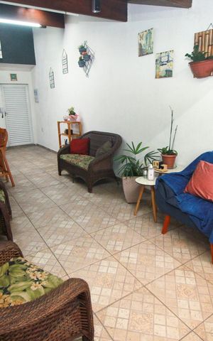 Apartamento à venda com 180m², 3 quartos e 2 vagas Apartamento à venda com 180m², 3 quartos e 2 vagasÁrea gourmet