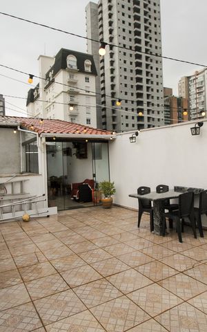 Apartamento à venda com 180m², 3 quartos e 2 vagas Apartamento à venda com 180m², 3 quartos e 2 vagasCobertura