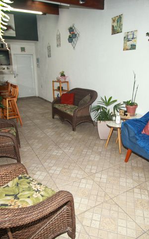Apartamento à venda com 180m², 3 quartos e 2 vagas Apartamento à venda com 180m², 3 quartos e 2 vagasÁrea gourmet