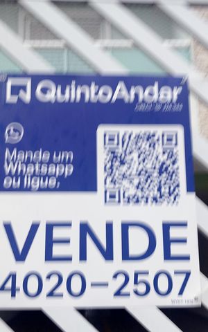 Apartamento à venda com 180m², 3 quartos e 2 vagas Apartamento à venda com 180m², 3 quartos e 2 vagasPlaca instalada em 19/03/2026 com o código WYNY-1412