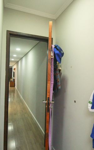Apartamento à venda com 180m², 3 quartos e 2 vagas Apartamento à venda com 180m², 3 quartos e 2 vagasSuíte