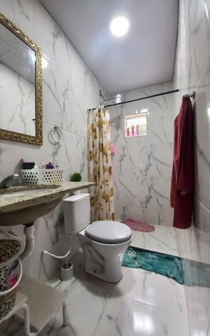 Casa à venda com 45m², 1 quarto e 1 vaga Casa à venda com 45m², 1 quarto e 1 vagaBanheiro