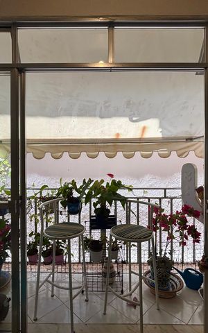 Apartamento à venda com 75m², 2 quartos e 1 vaga Apartamento à venda com 75m², 2 quartos e 1 vagaSala - varanda