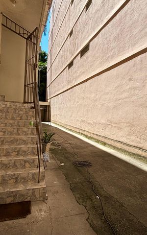 Apartamento à venda com 75m², 2 quartos e 1 vaga Apartamento à venda com 75m², 2 quartos e 1 vagaPortaria