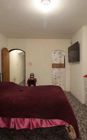 Casa à venda com 250m², 3 quartos e 2 vagasSuíte