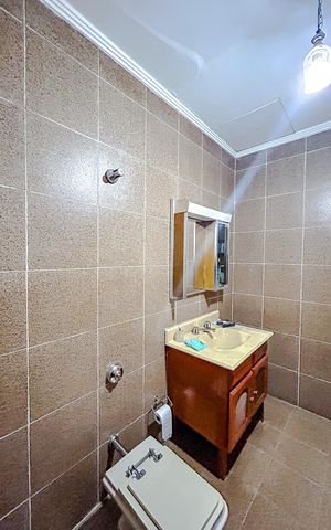 Casa à venda com 500m², 5 quartos e 2 vagasBanheiro