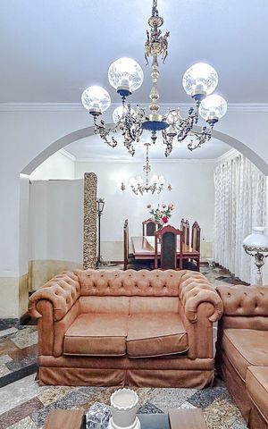 Casa à venda com 500m², 5 quartos e 2 vagasSala