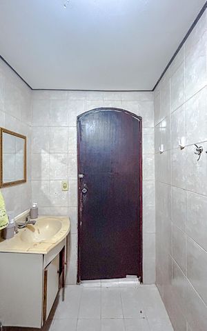 Casa à venda com 500m², 5 quartos e 2 vagasBanheiro  1 - Casa 2