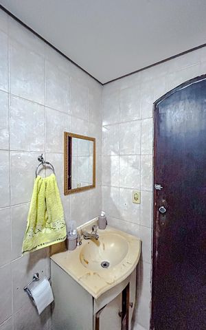 Casa à venda com 500m², 5 quartos e 2 vagasBanheiro  1 - Casa 2